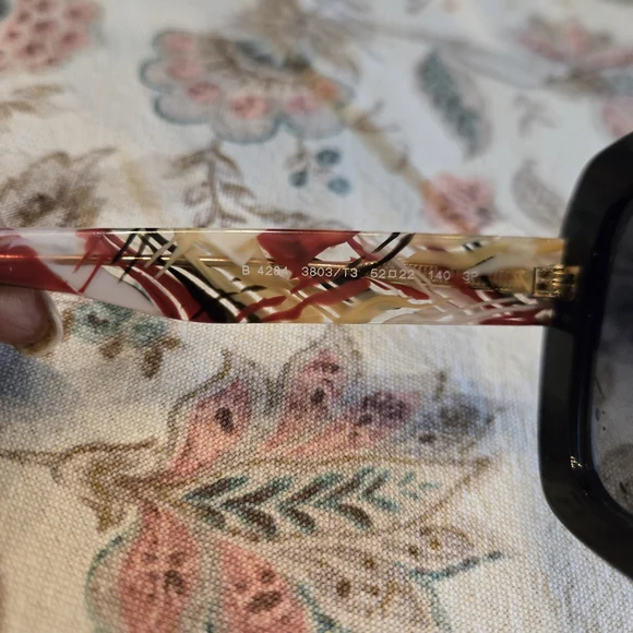 Burberry Women's Sunglasses with Black and Multicolor Design - Picture 11 of 11